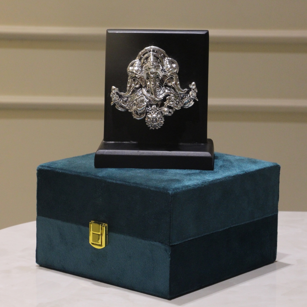 Ganesh JI 4'' Clad Silver W/b