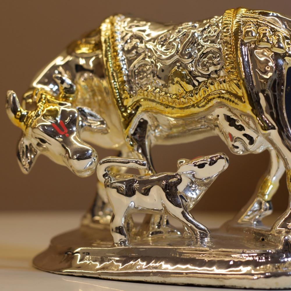 Resin Cow W/b - 4