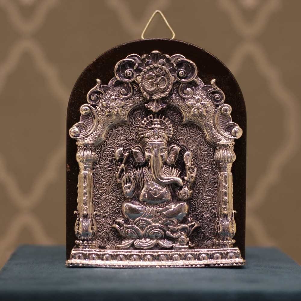 Ganesh Ji Hanging W/b - 6
