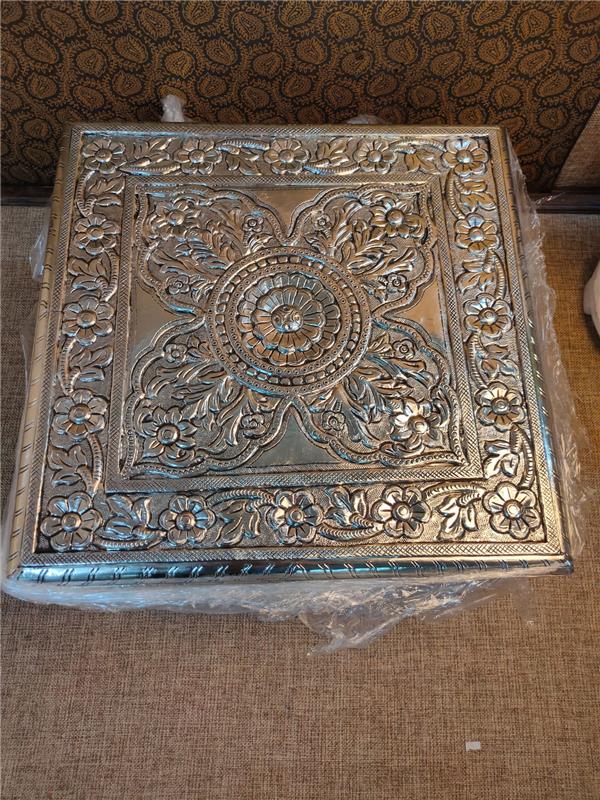 HEAVY CARVING CHOWKI