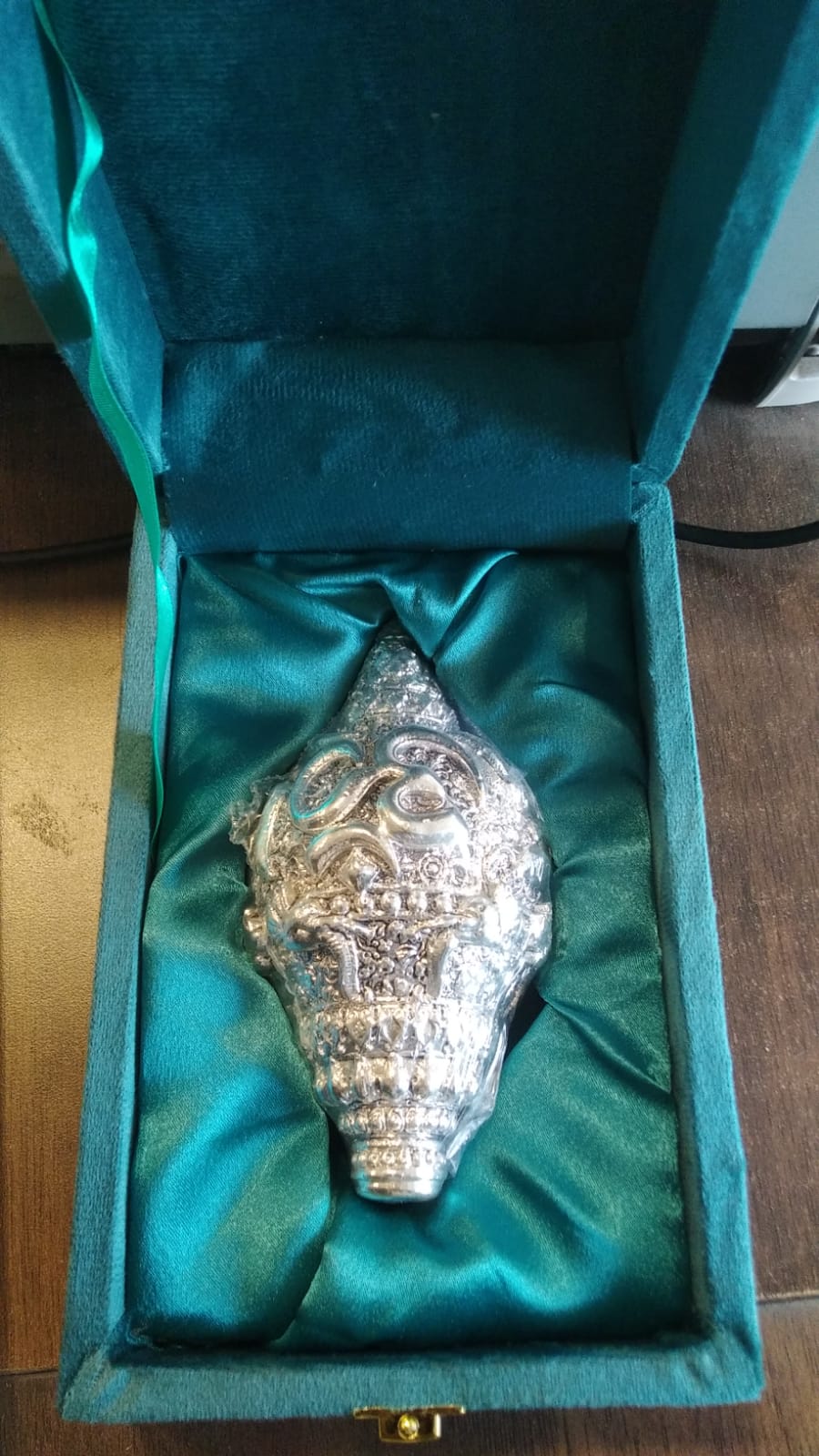 Shankh Om SIlver W/box
