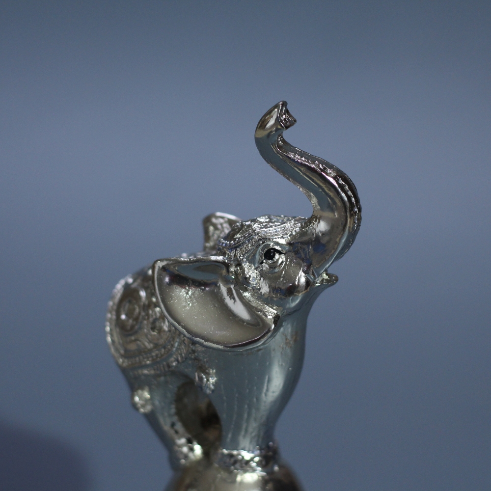 Elephant On Boll SL2114 - 3