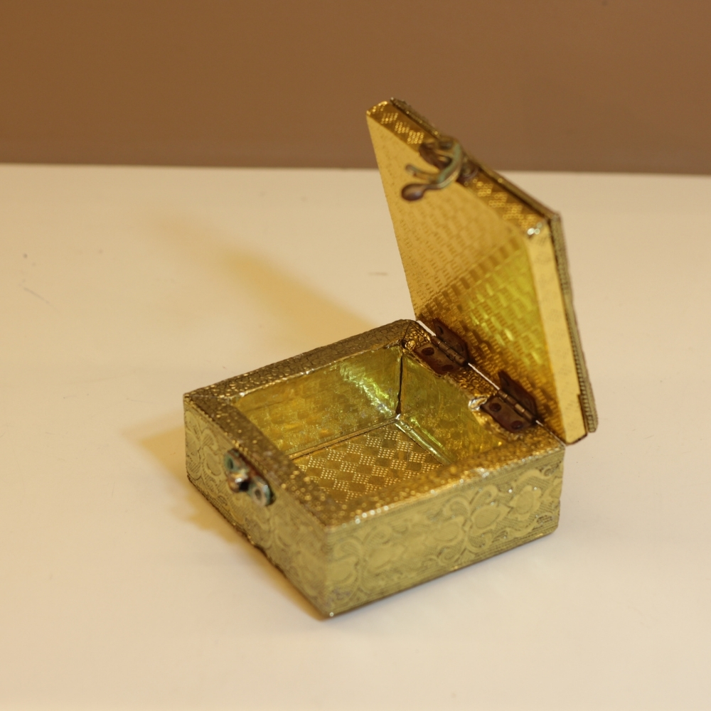 4X4 EMBOSE BOX - 4
