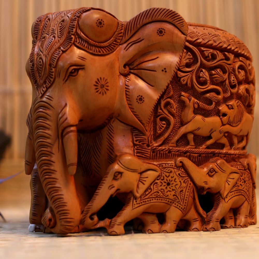 WOODEN CARVING ELEPHANT FAMILY BIG