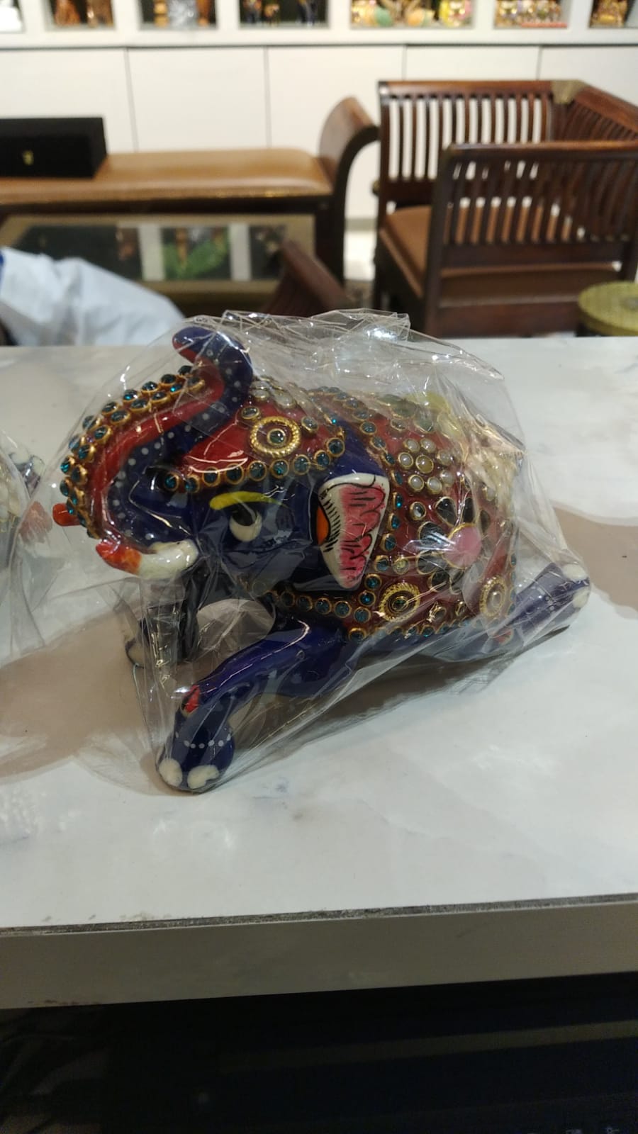 Metal Sitting Elephant Stone Work 3''