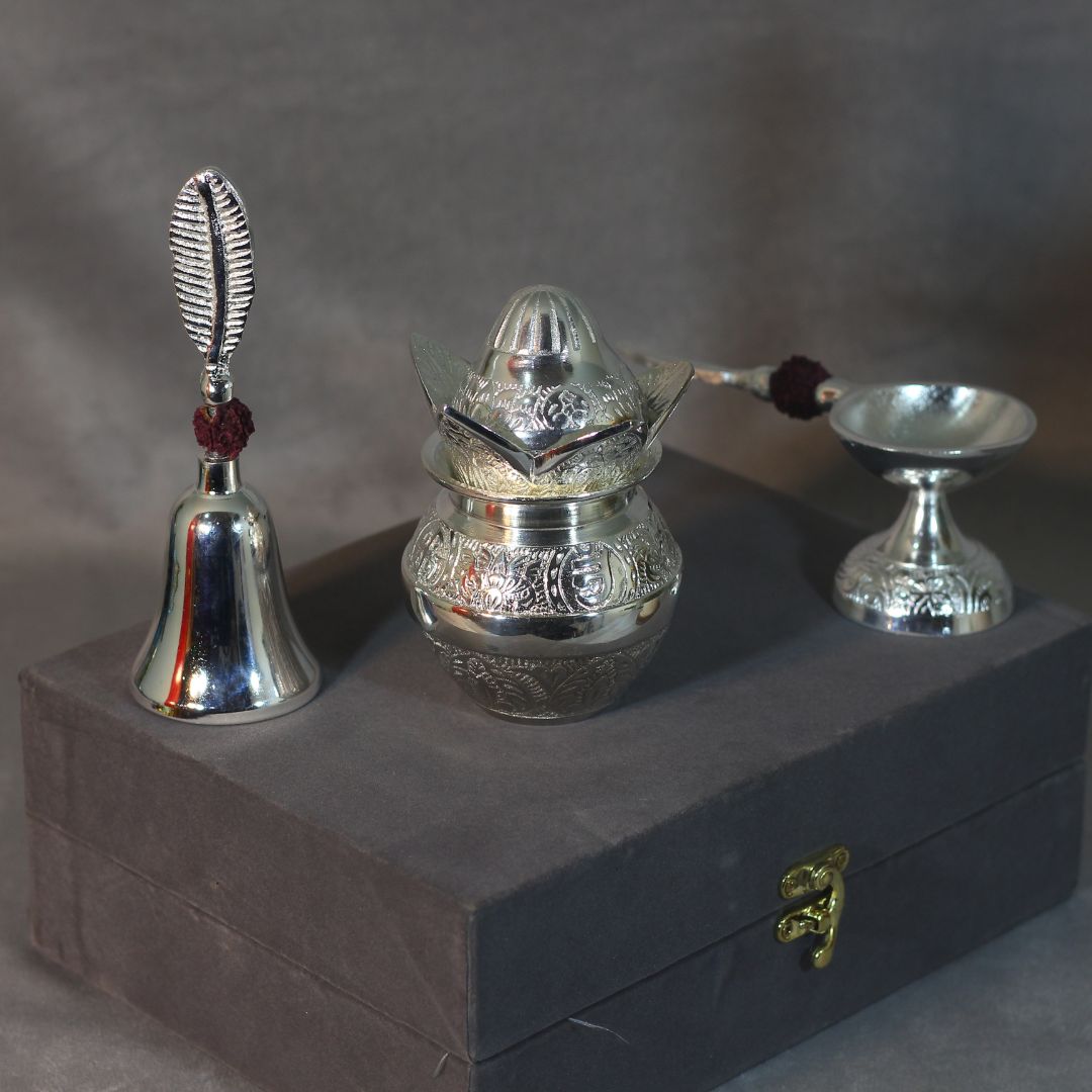 Kalash Diya Ghanti Set
