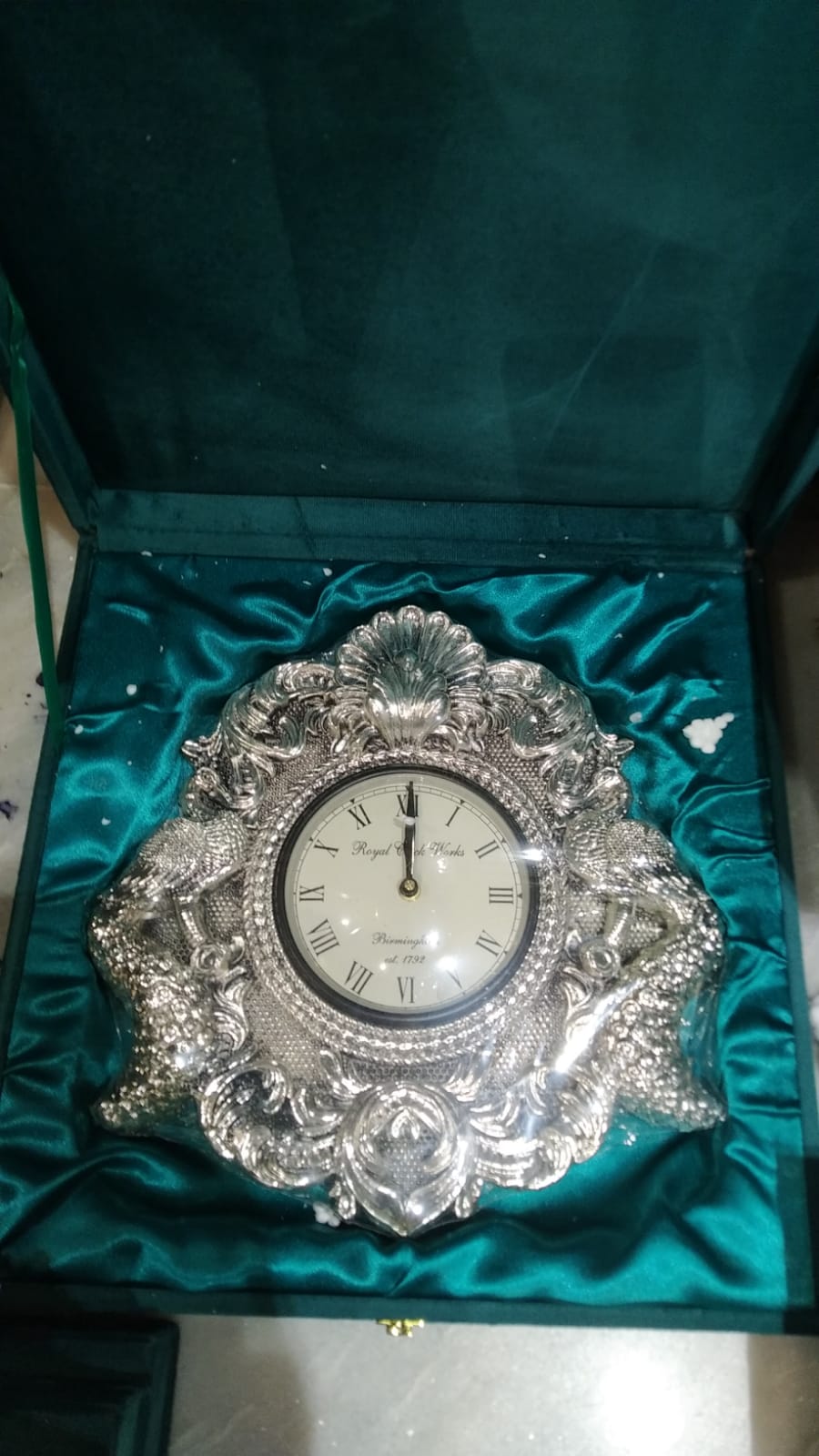 Peacock Clock Clad Silver W/b