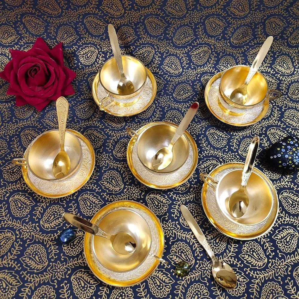 TWO TONE 6 CUP & SAUCER SET WITH SPOON AND TRAY