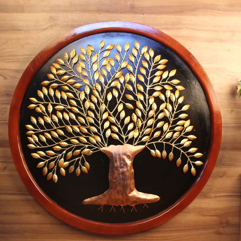 Round Big Root Tree