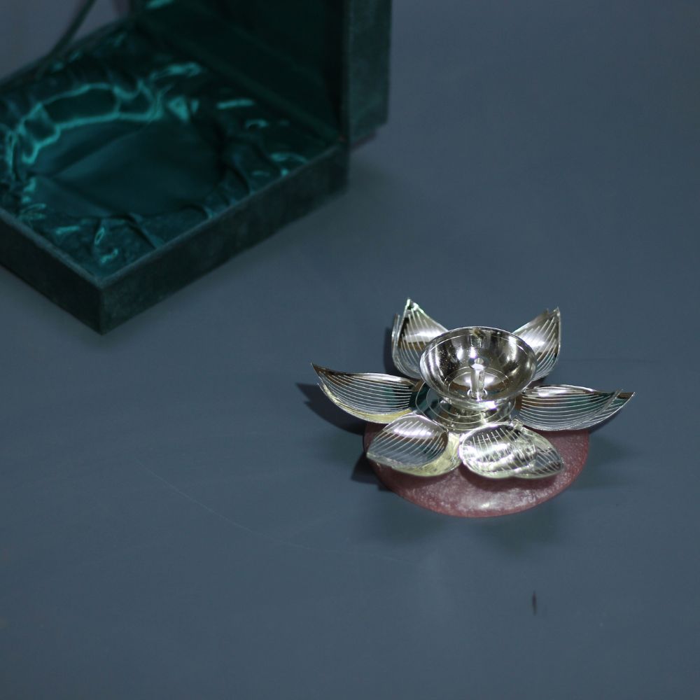 Resin Kamal Diya W/box - 4