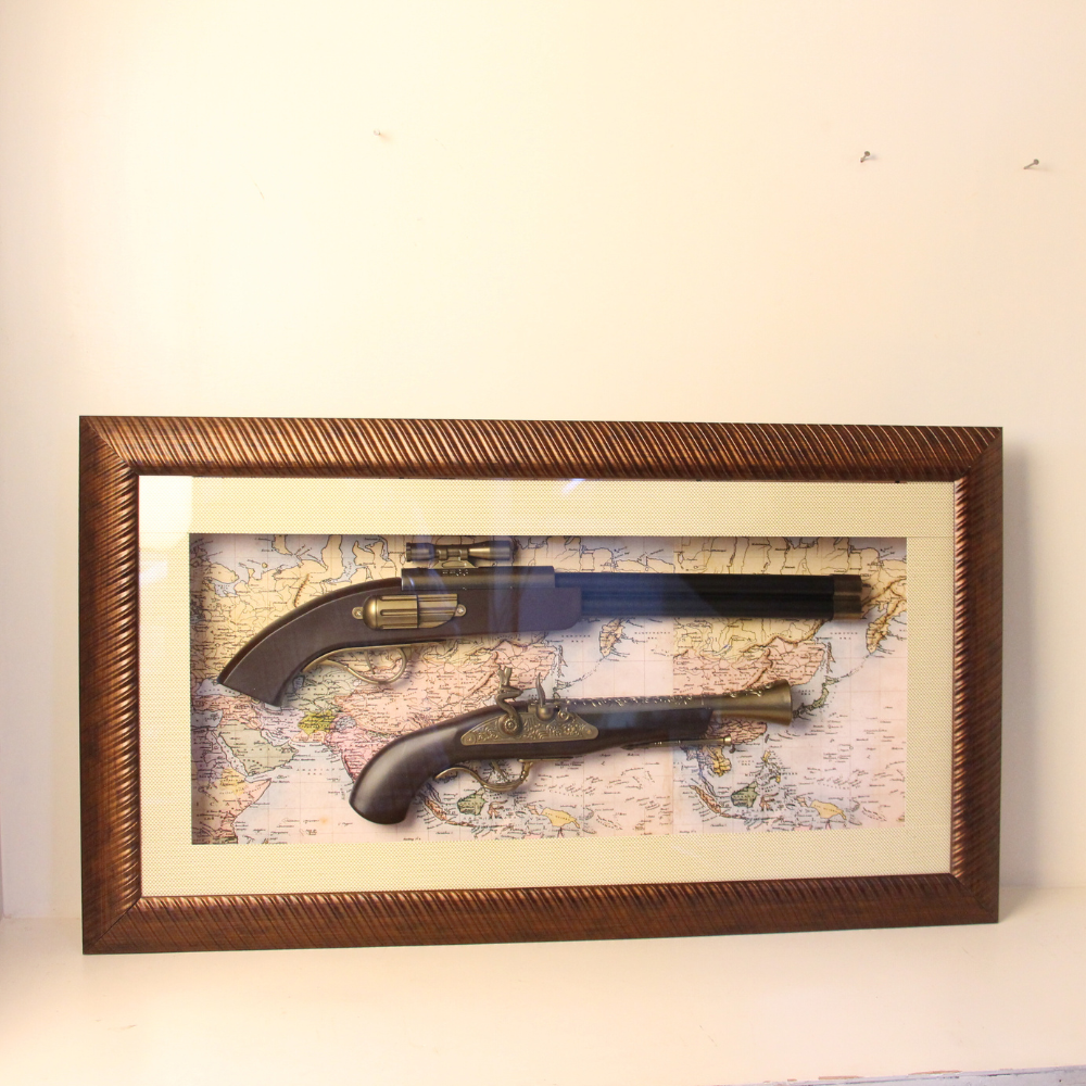 Gun with Frame