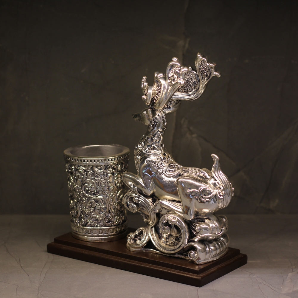 Deer Pen Stand Clad Silver W/b - 5