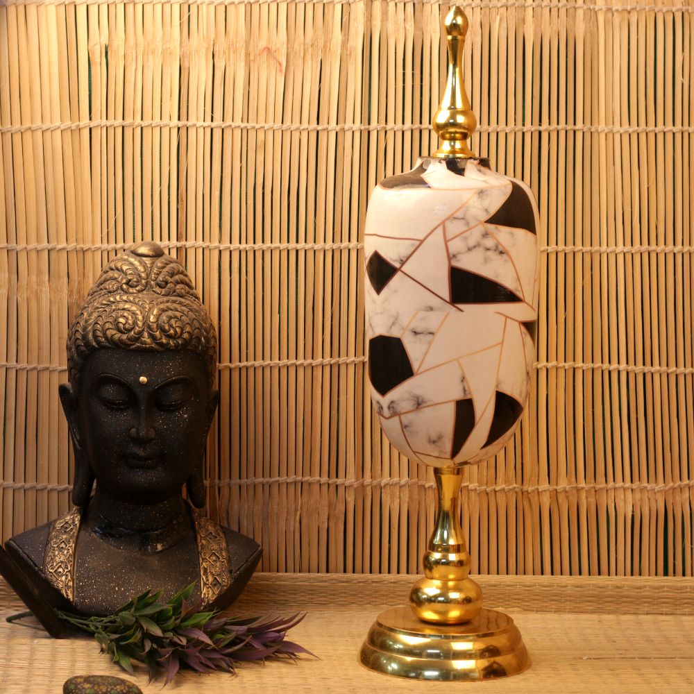 METAL GOLDEN DISPLAY POT 1