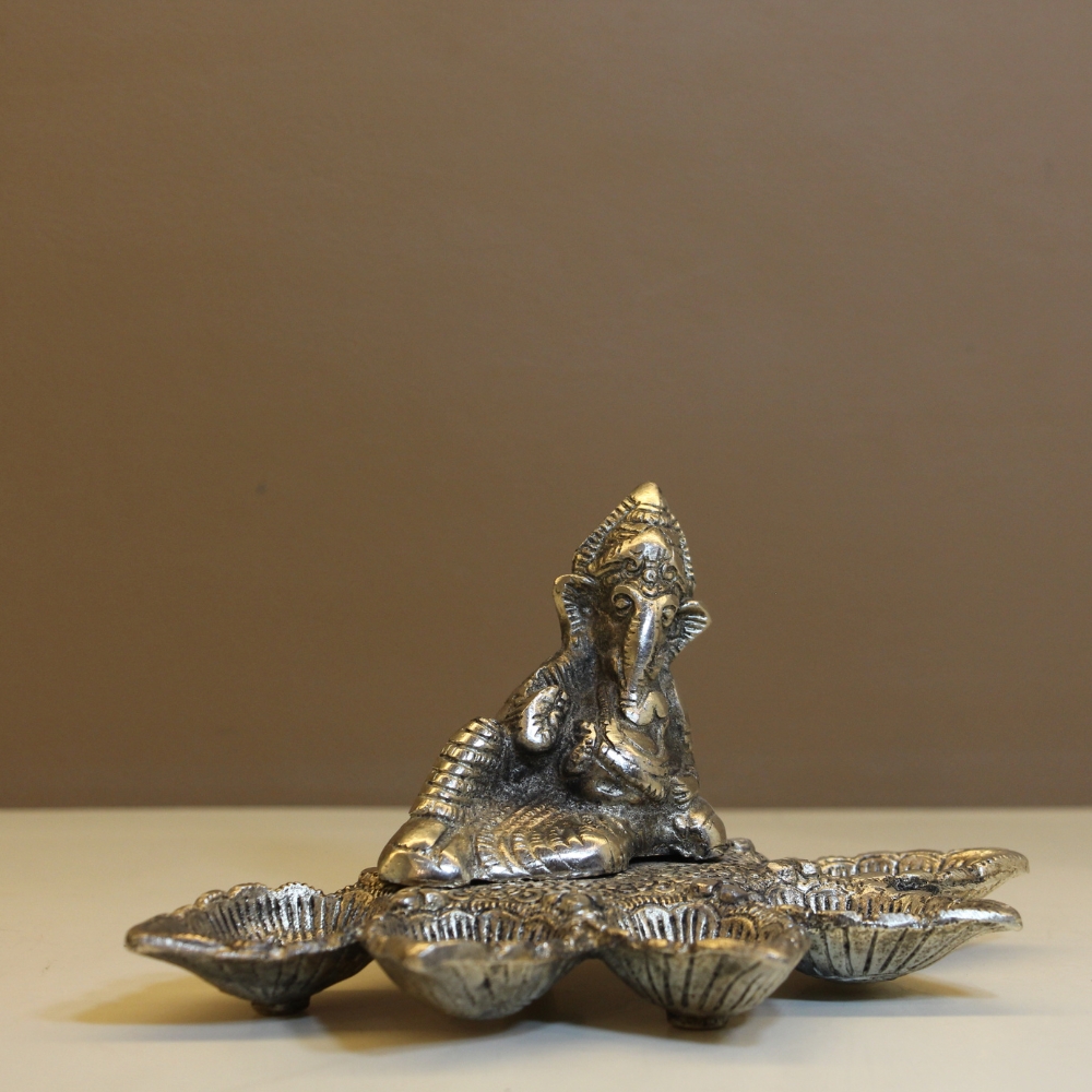 5 Diya Ganesh - 3