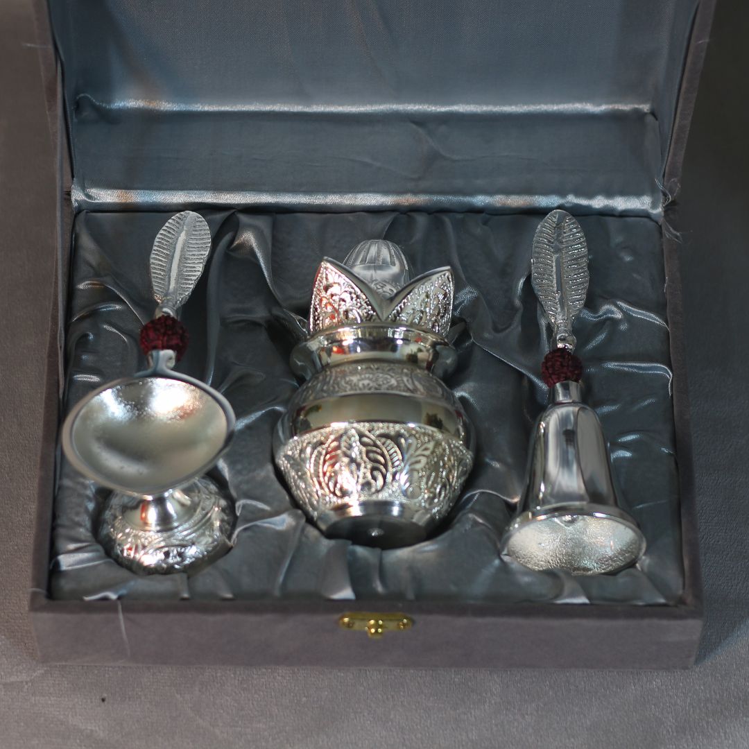 Kalash Diya Ghanti Set - 7