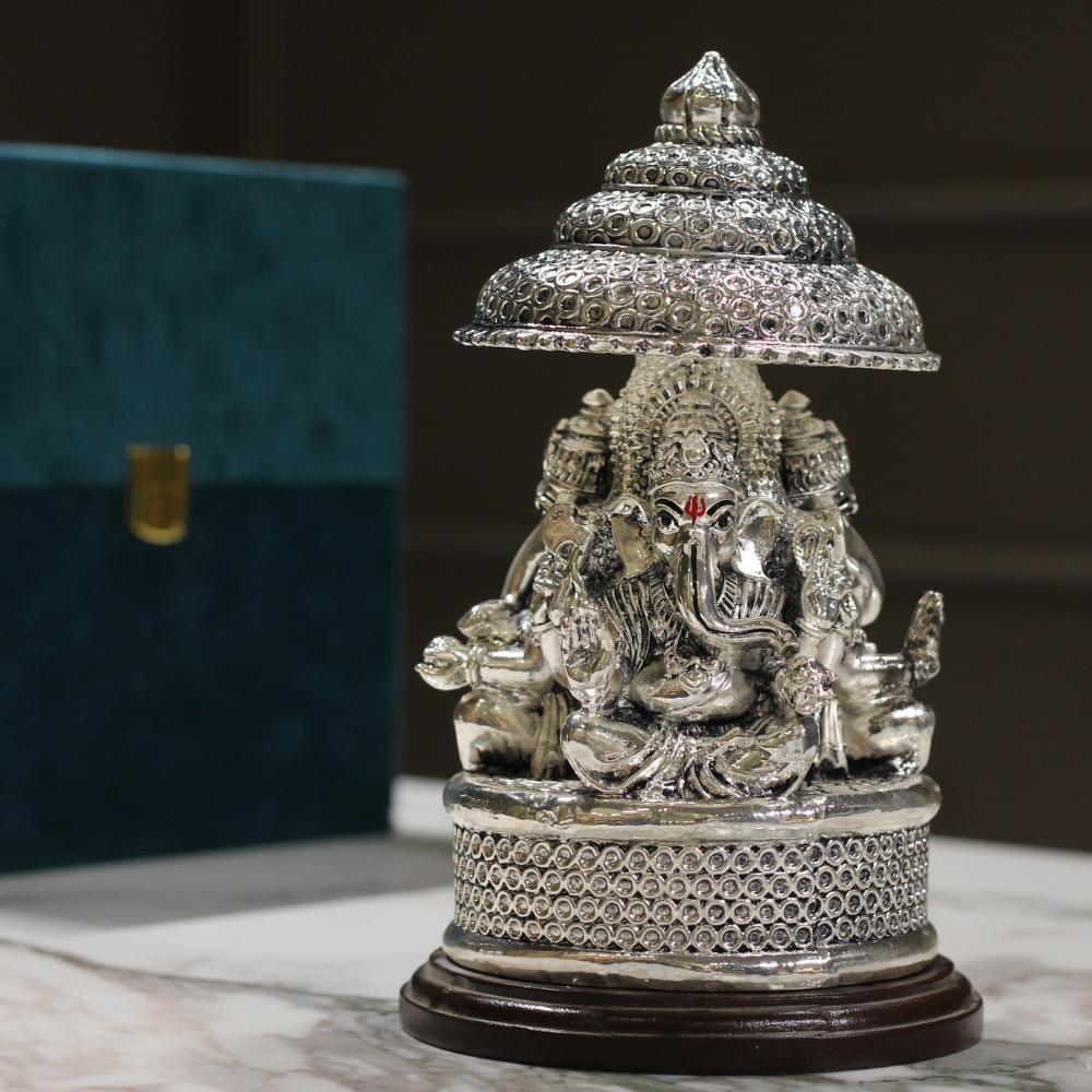 3 Face Ganesh Ji Chatri W/b - 6