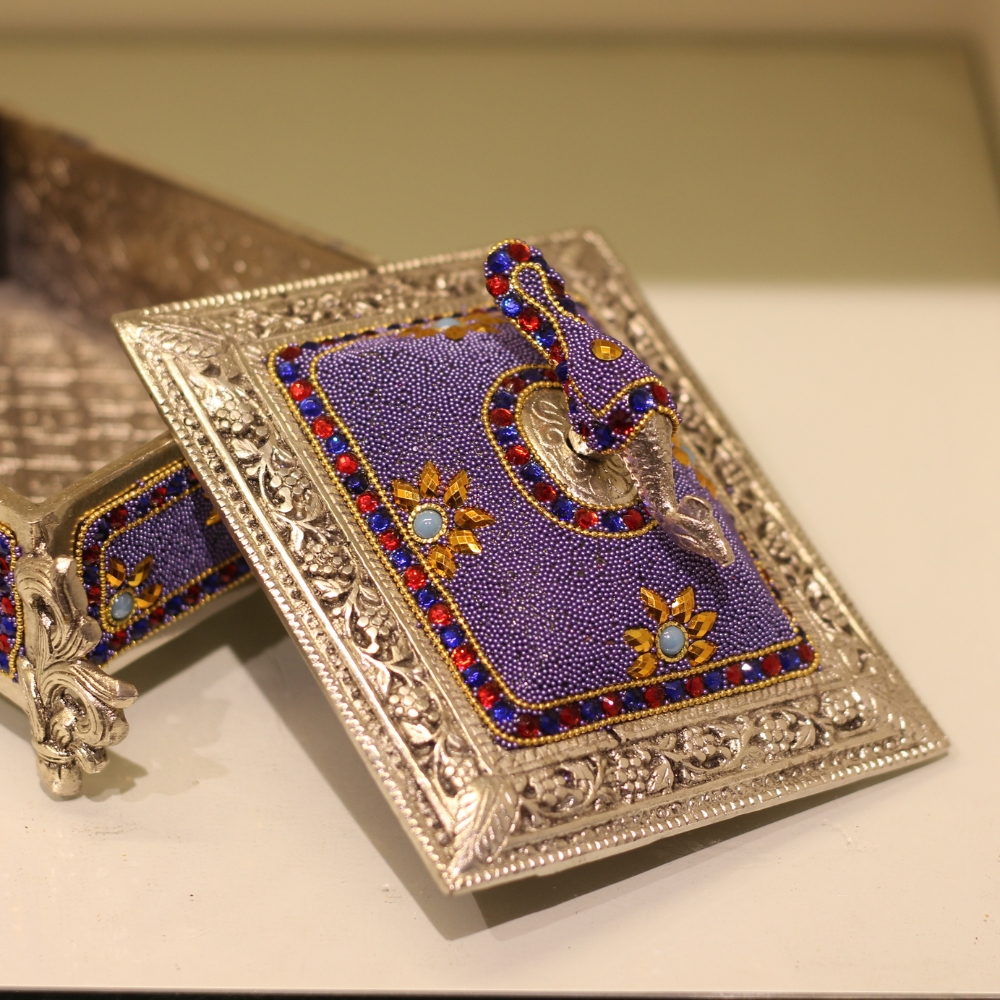 Metal Baggi Box Stone Work - 5