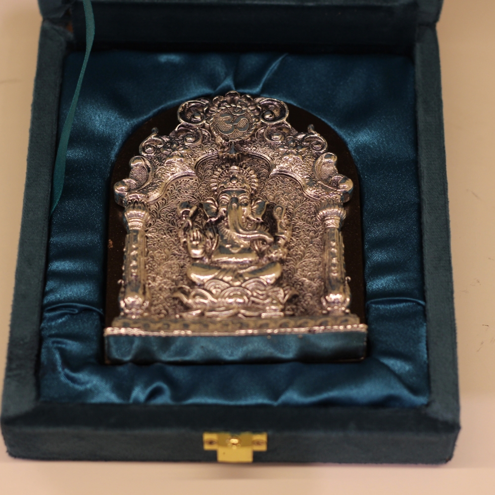 Ganesh Ji Hanging W/b - 3
