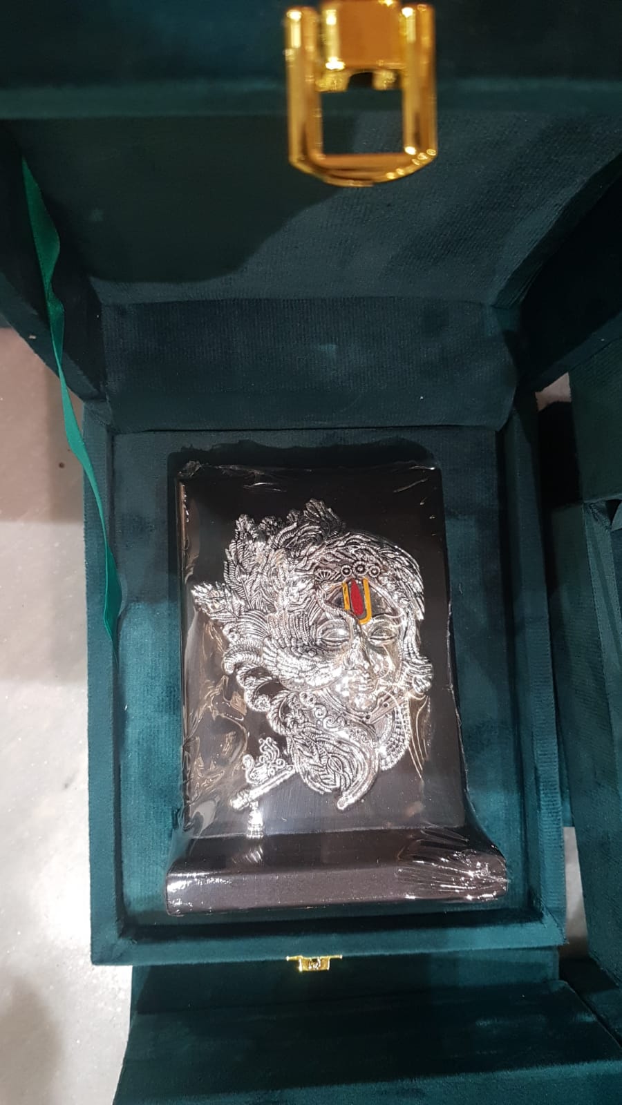 Krishna Ji 4'' Clad Silver W/b