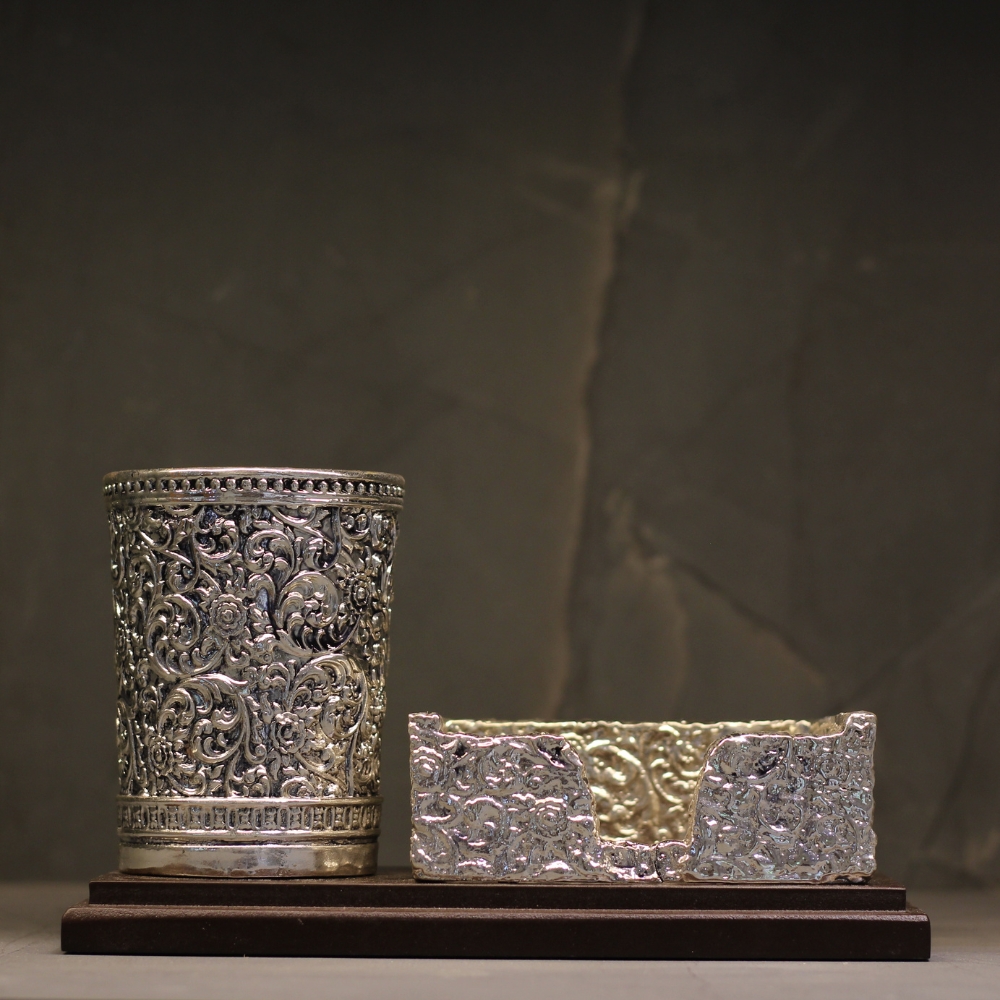 Pen Stand Card Holder Clad Silver - 3