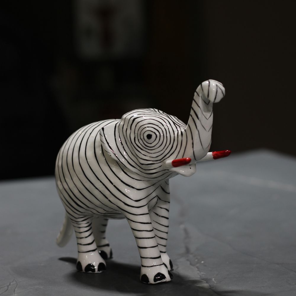 Metal Elephant Blue Pottery 6'' - 3