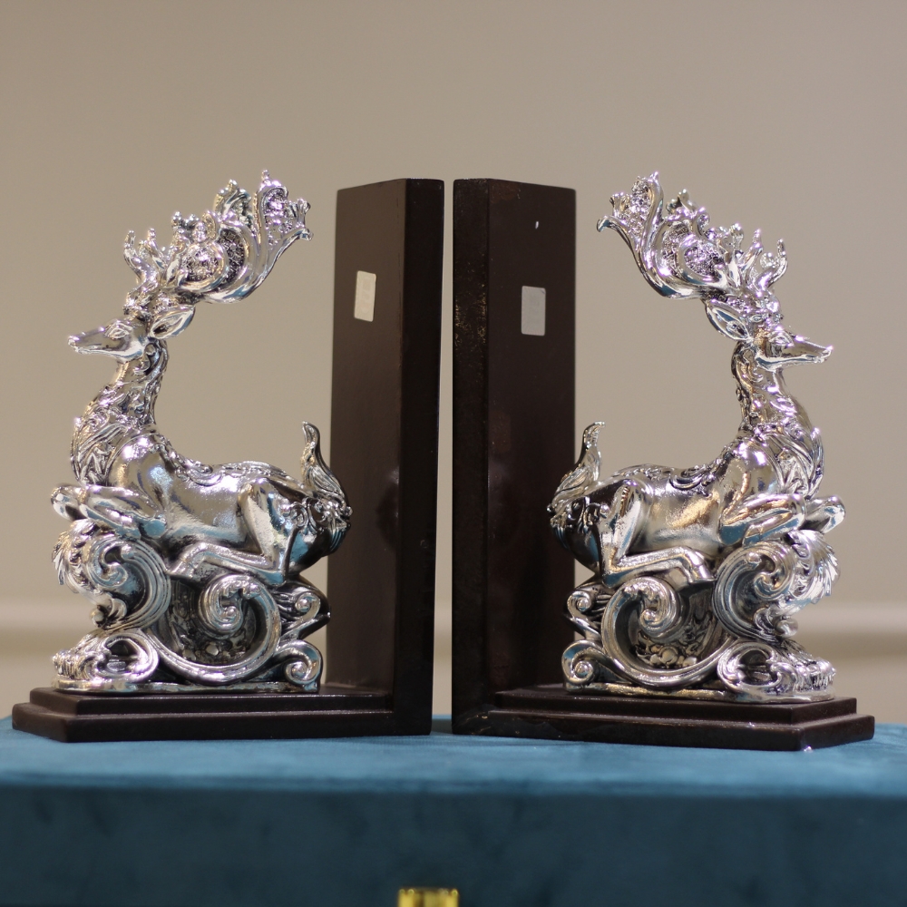 2 Deer Book Holder - 4