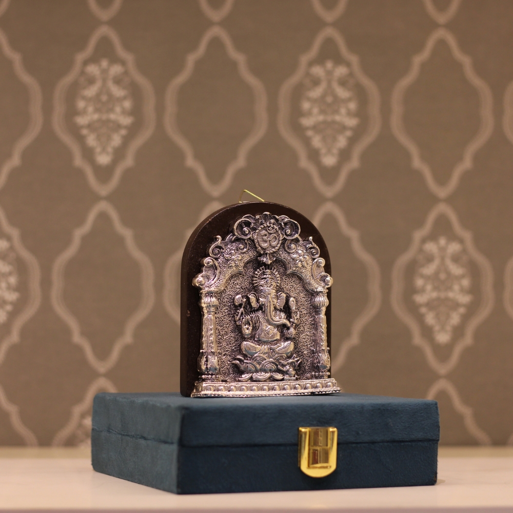 Ganesh Ji Hanging W/b - 4