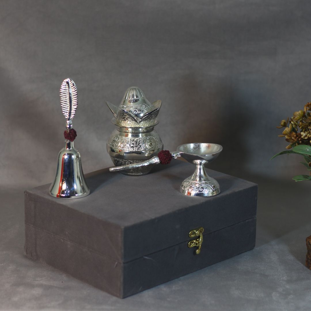 Kalash Diya Ghanti Set - 6