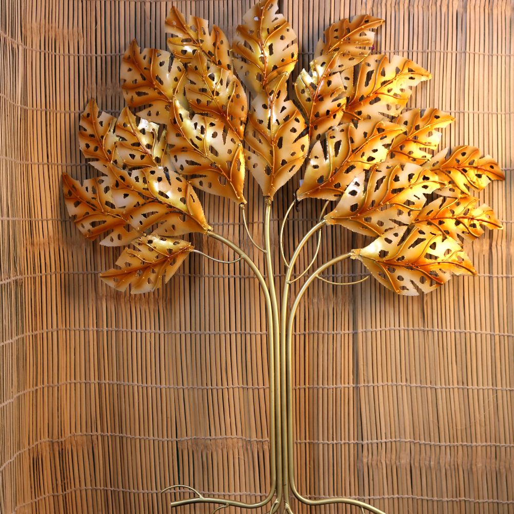 IRON PAINTED TREE W Y WALL