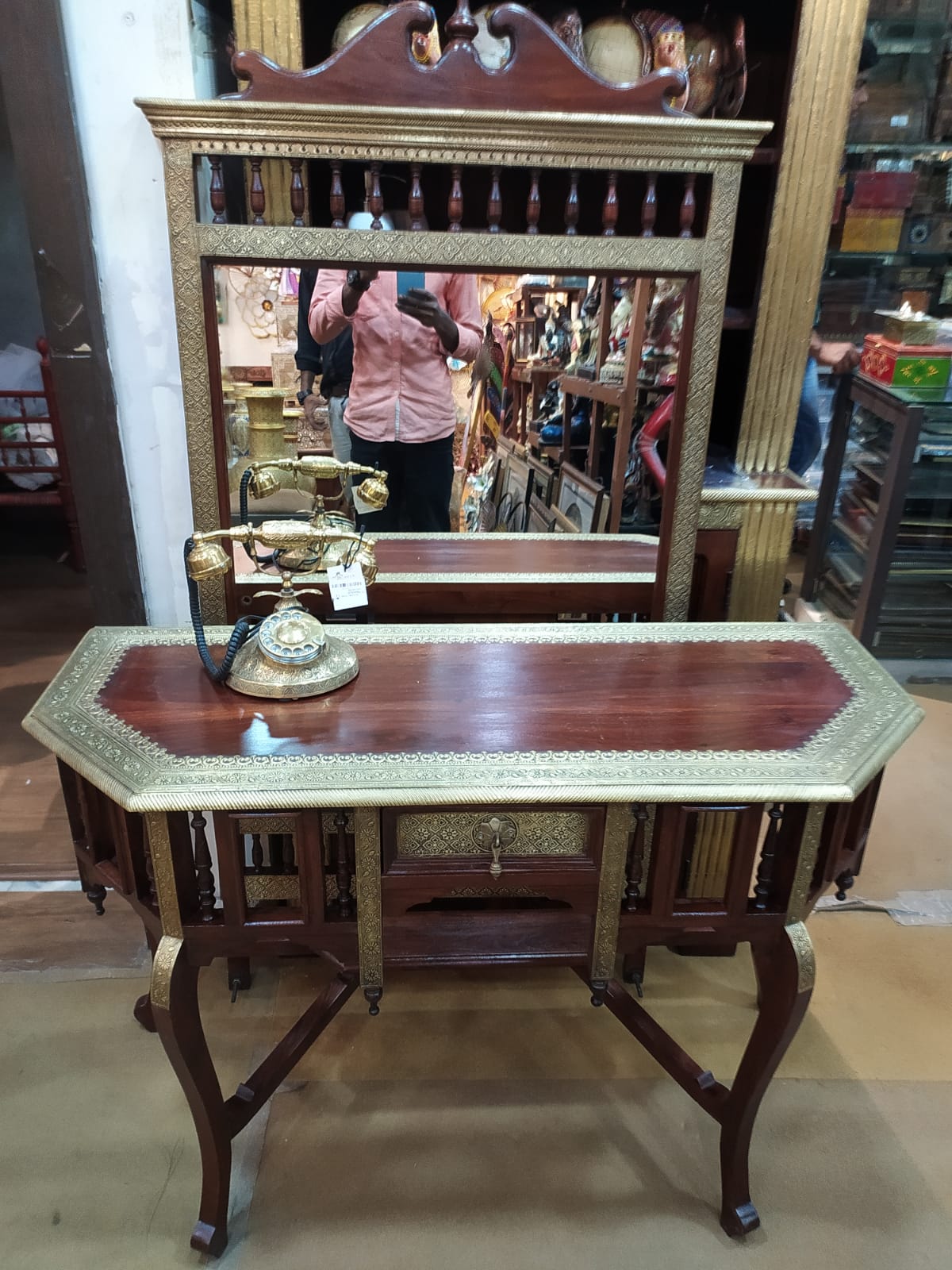 Wd Dressing Table