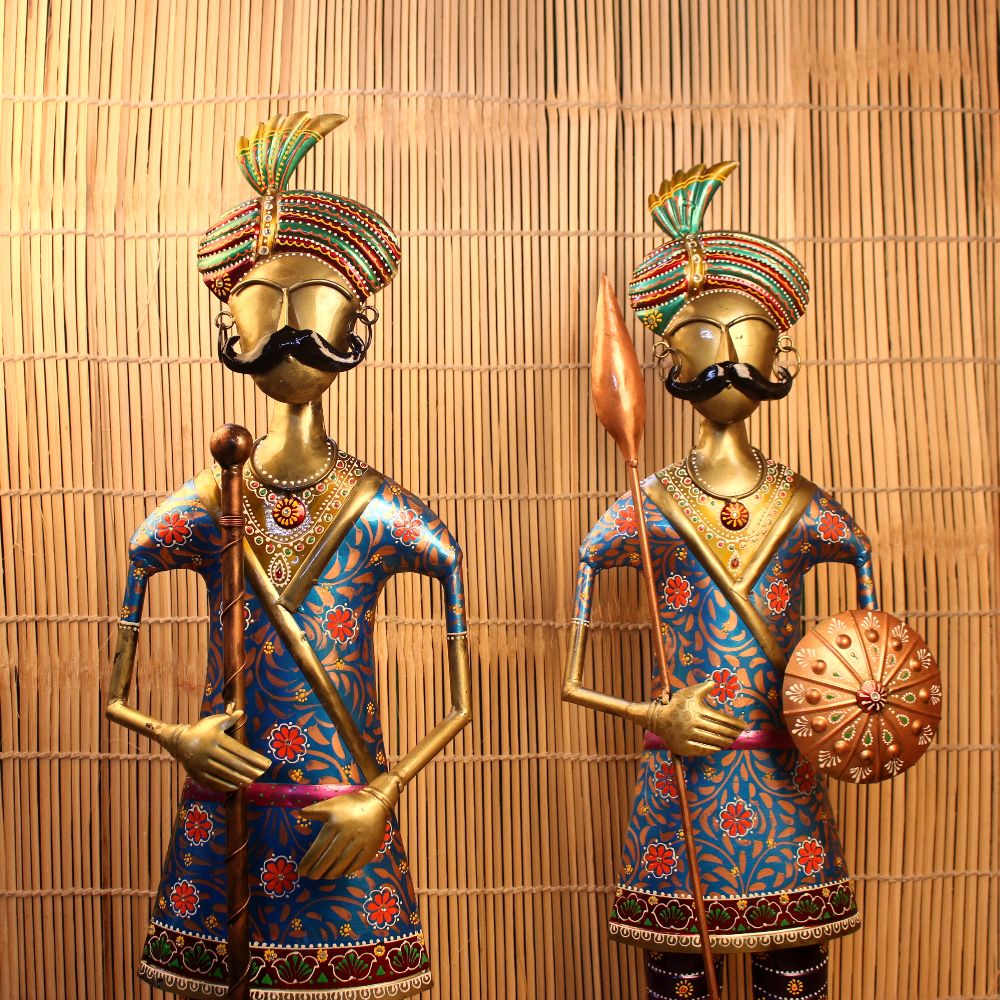Iron Painted Gaurd Pair Big