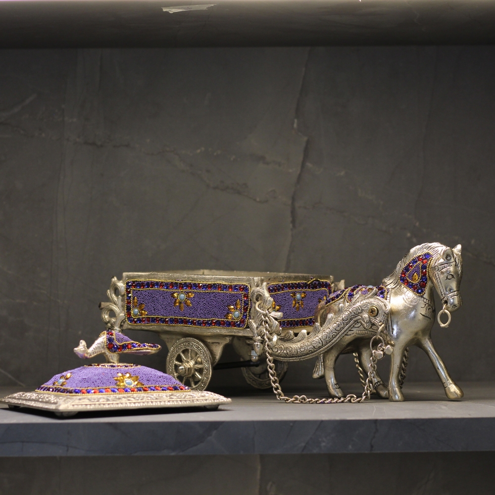 Metal Horse Cart Stone Work - 3