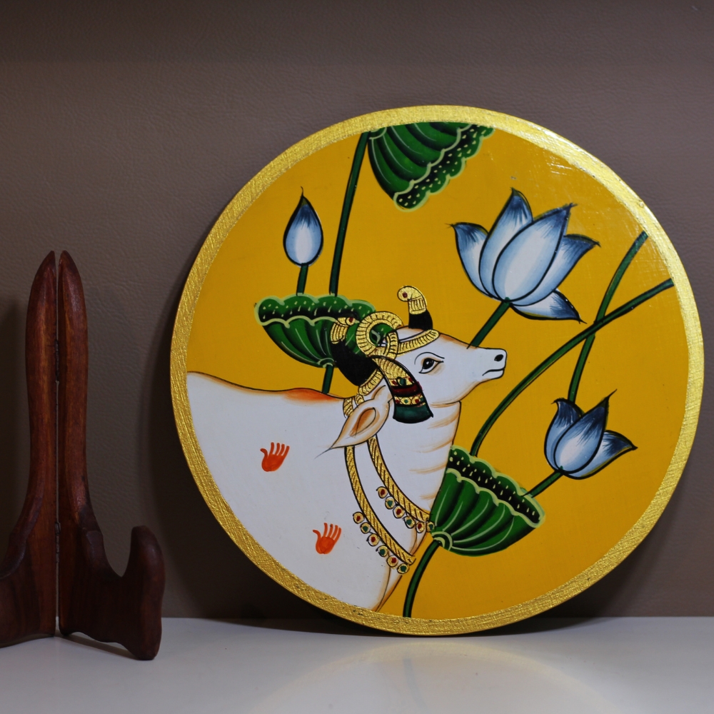 Painted Round Plate Hanging 10x10