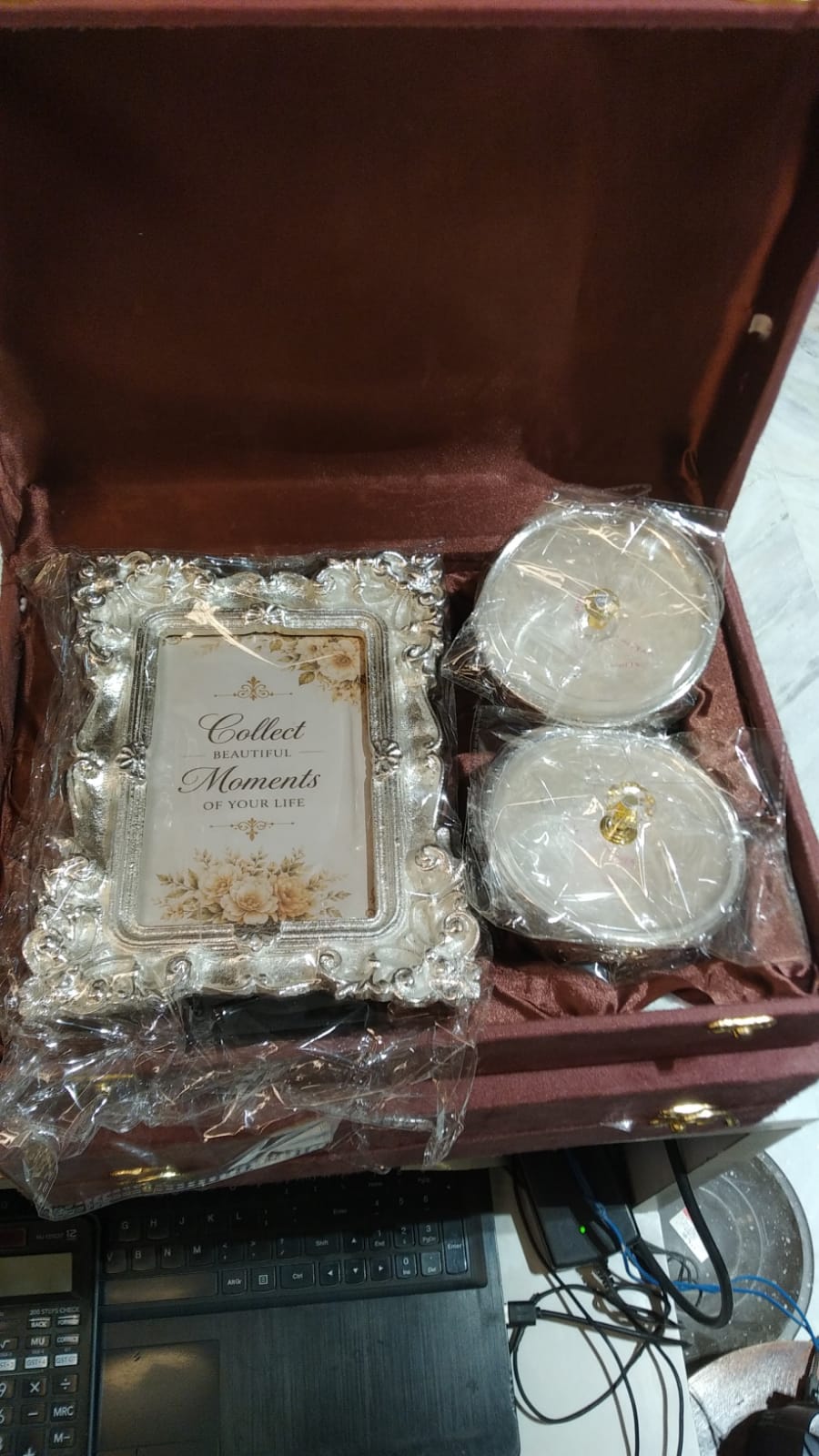 Photo Frame With 2 Bowl W/b