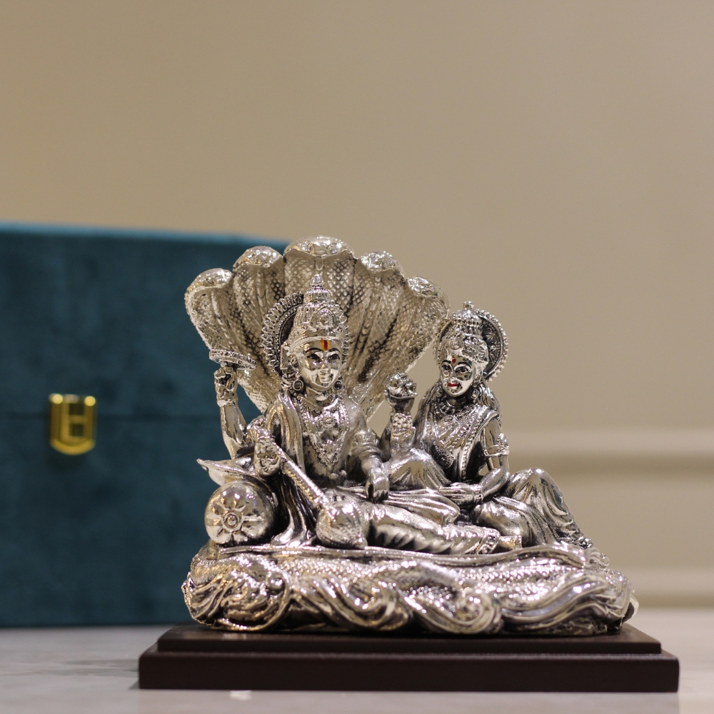 Vishnu Laxmi Ji On Sheshnag