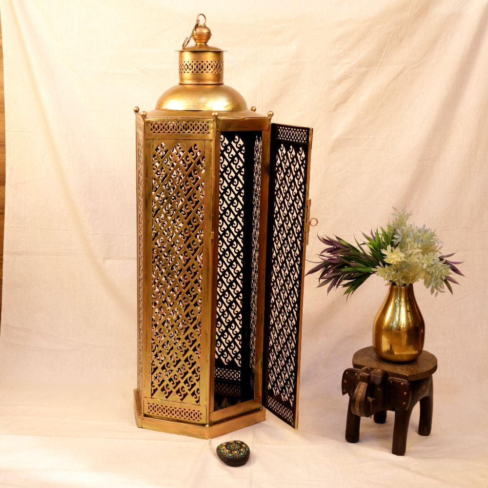 Lantern 4 feet
