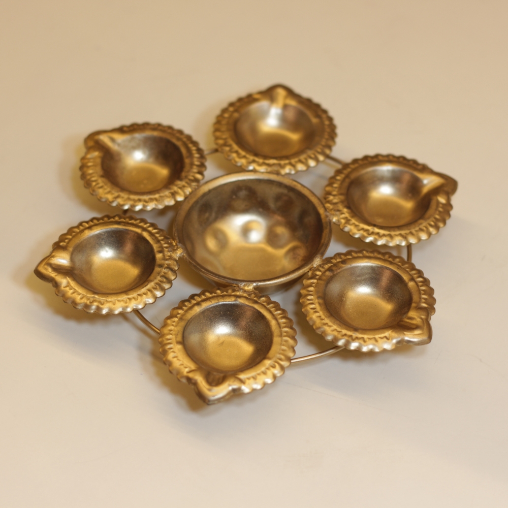 Iron Diya Urli 6'' - 6
