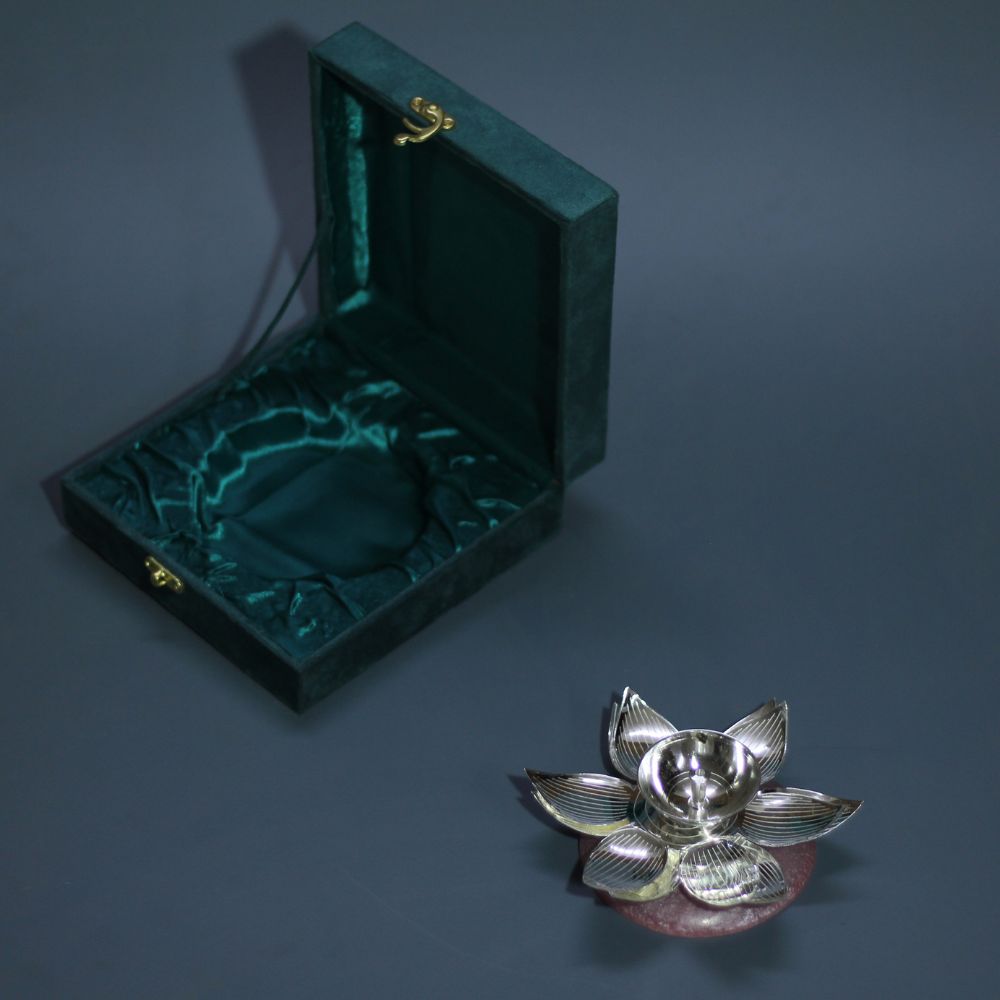 Resin Kamal Diya W/box - 3