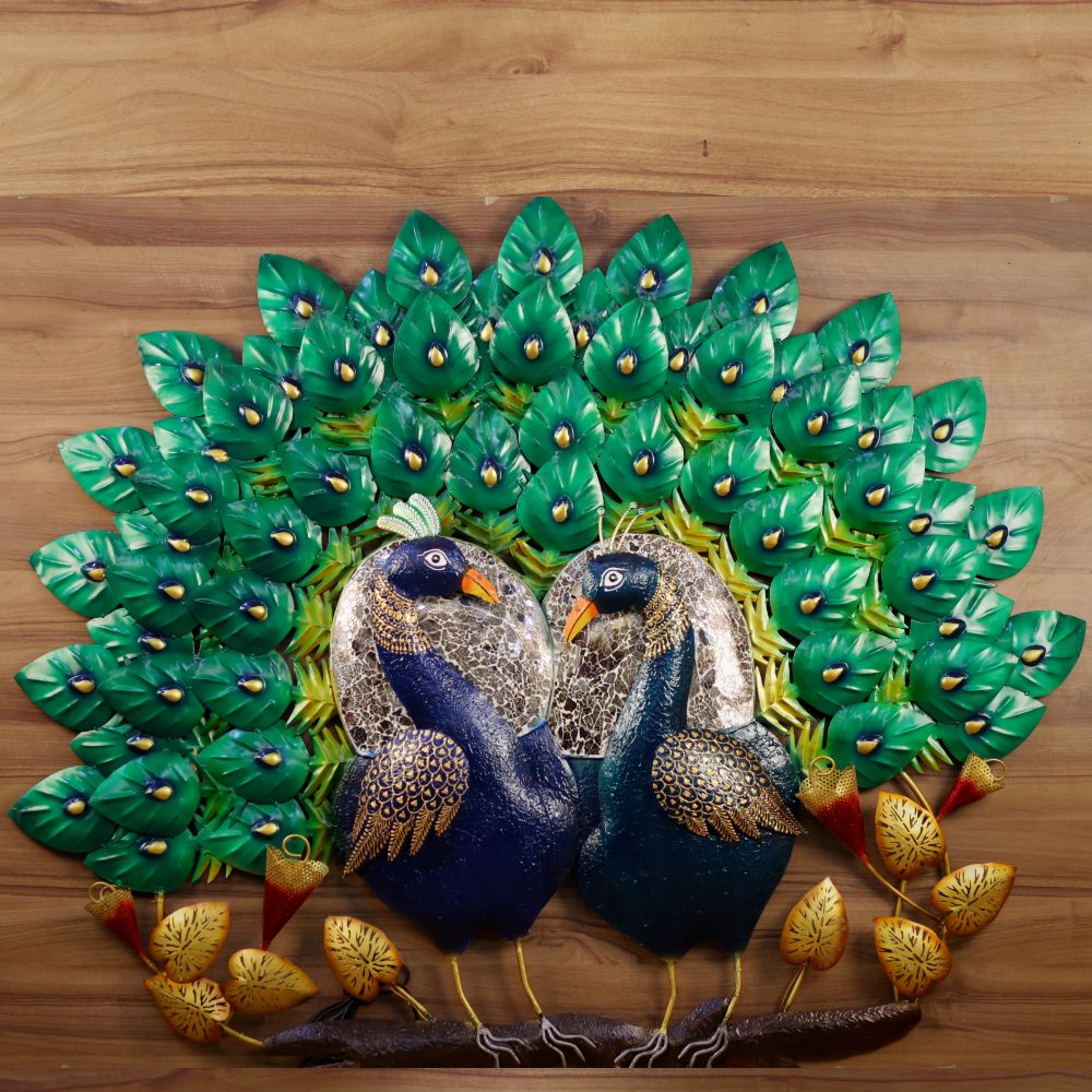 COUPLE PEACOCK