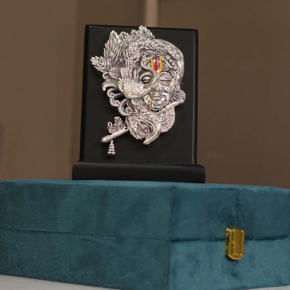 Krishna Ji 4'' Clad Silver W/b