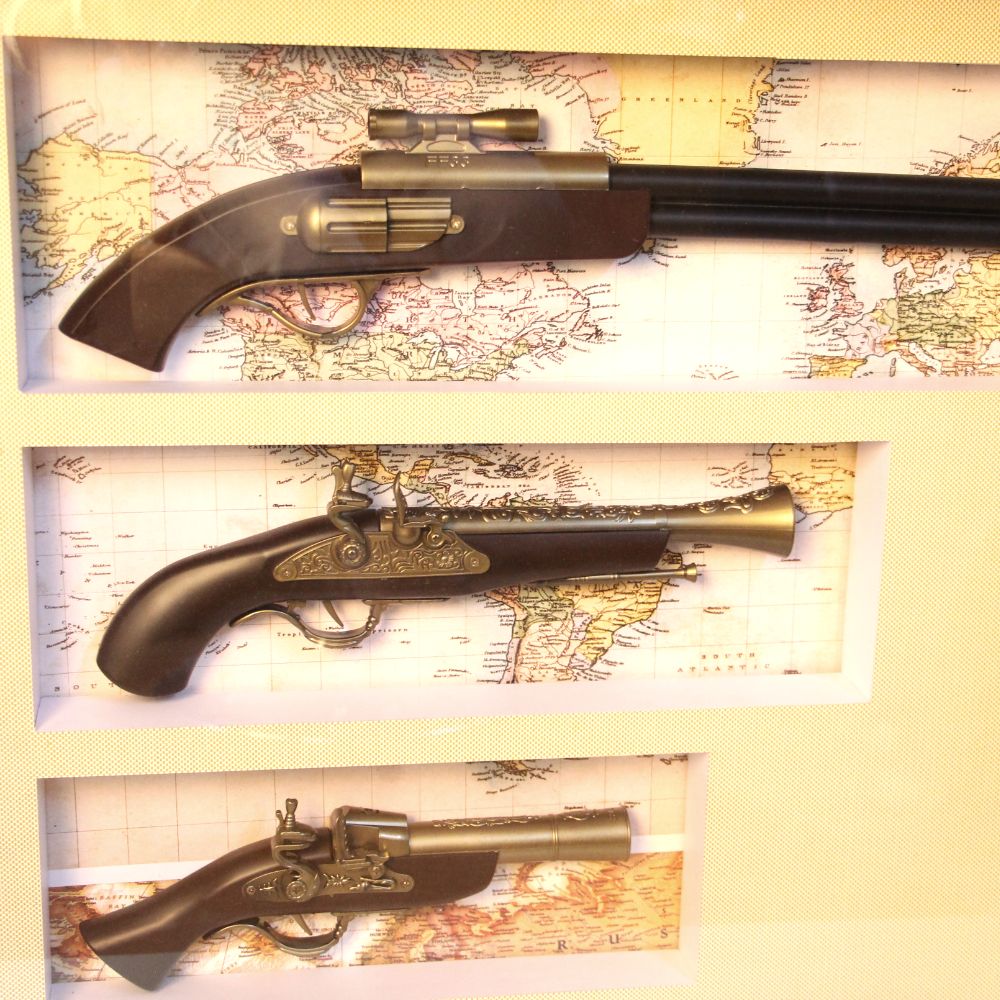 Gun With Frame - 4