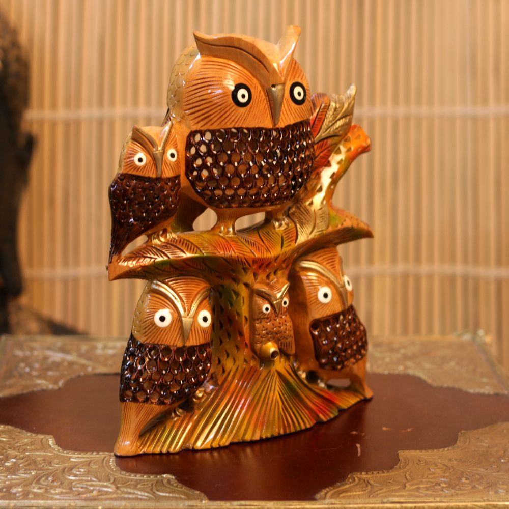 WOODEN NETED OWL FAMILY 8 INCH
