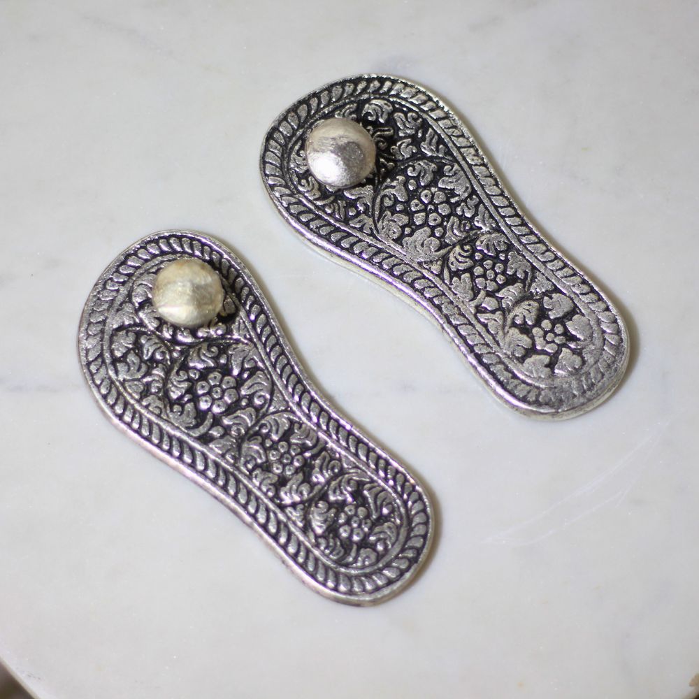 Metal Charan Paduka