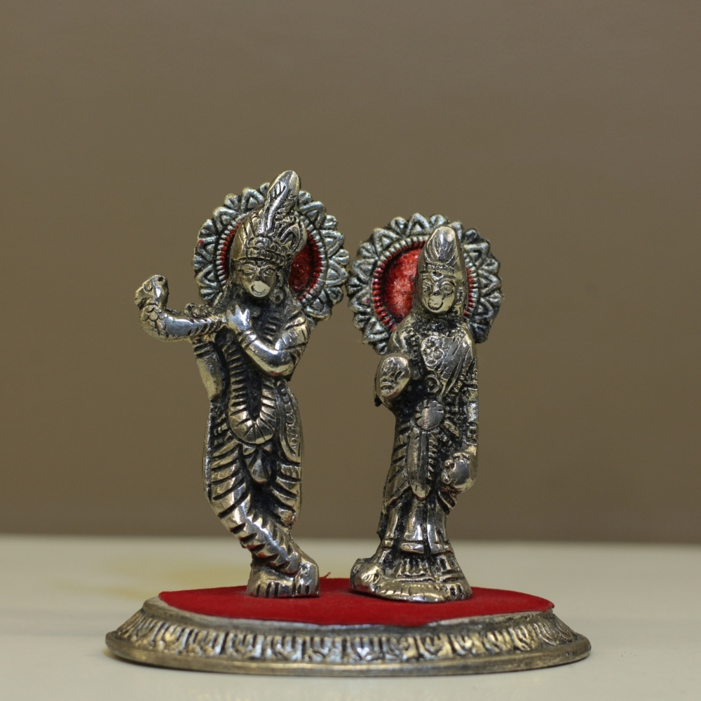 Metal Radha Krishna Ovel Plate - 3