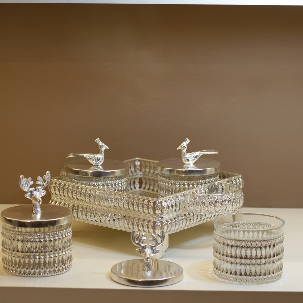 Square Jali Basket With 4 Jar - 3