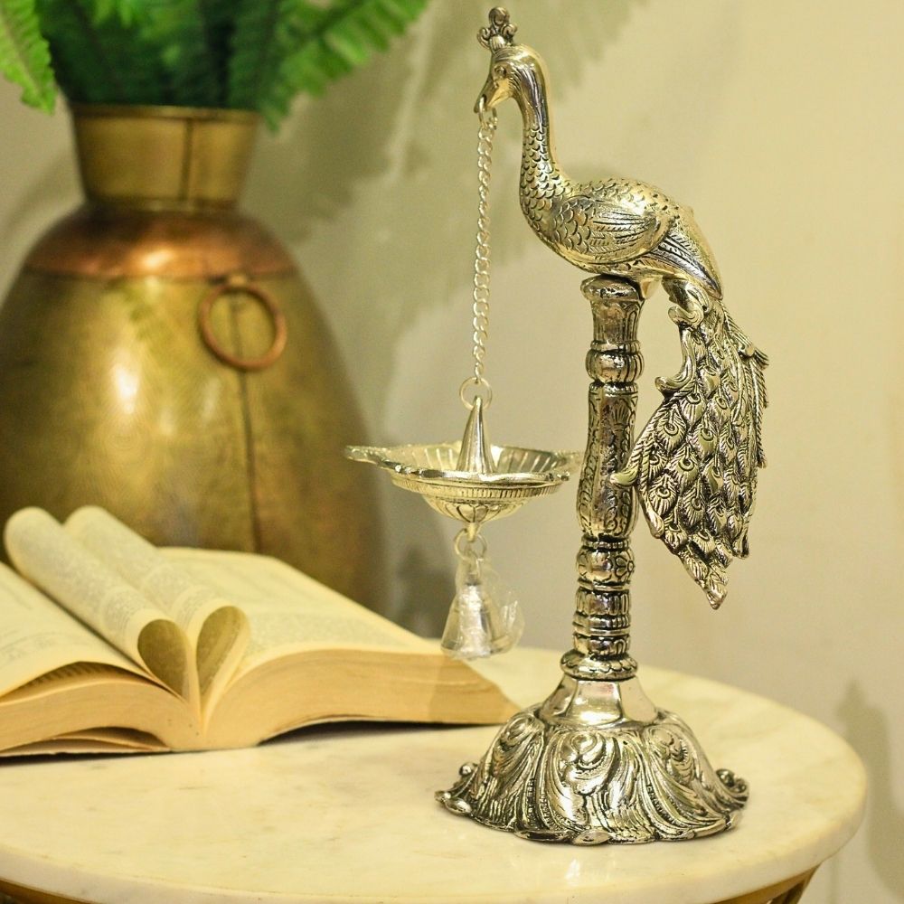 Metal Stand Peacock W/bell