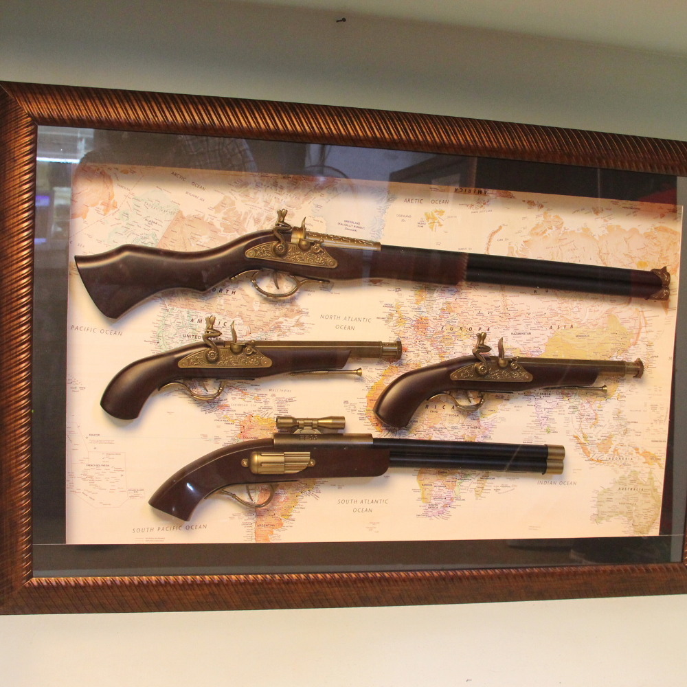 Gun With Frame - 4