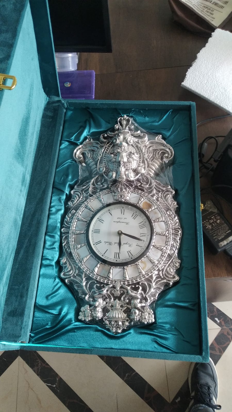 Mop Clock Big W/Box