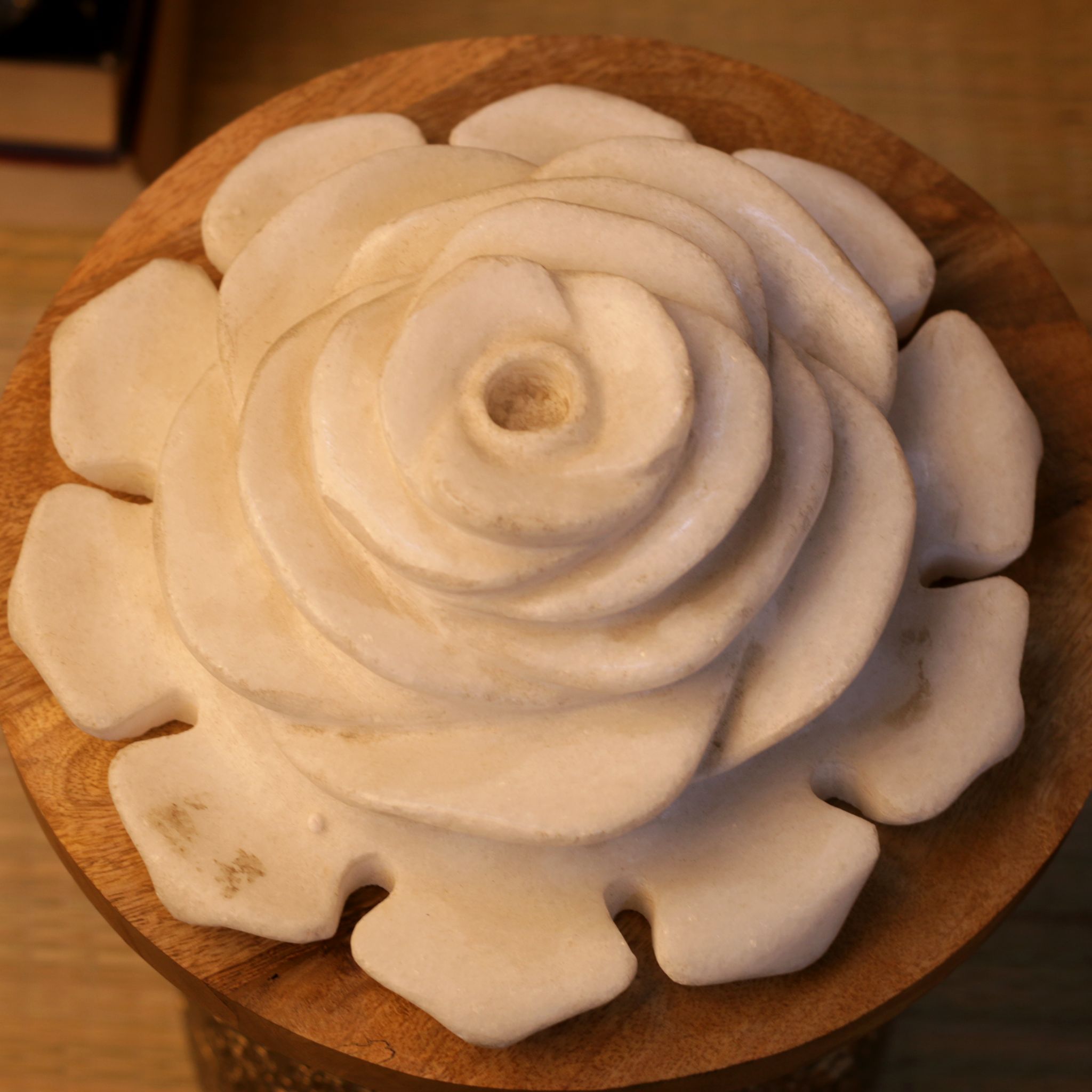HANDCRAFTED MARBLE ROSE CANDLE STAND