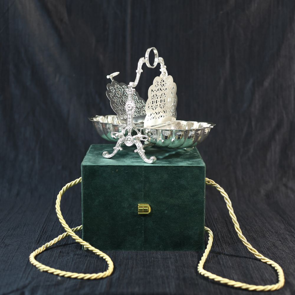 Biscuit Pot W/box - 5